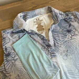 Real Tree Fishing Womens Large V-Neck Collar Floral Long Sleeve Tee T-Shirt